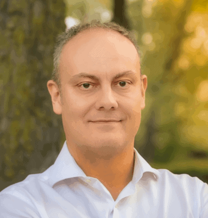 Jorge Valenzuela Jiménez, Director asociado