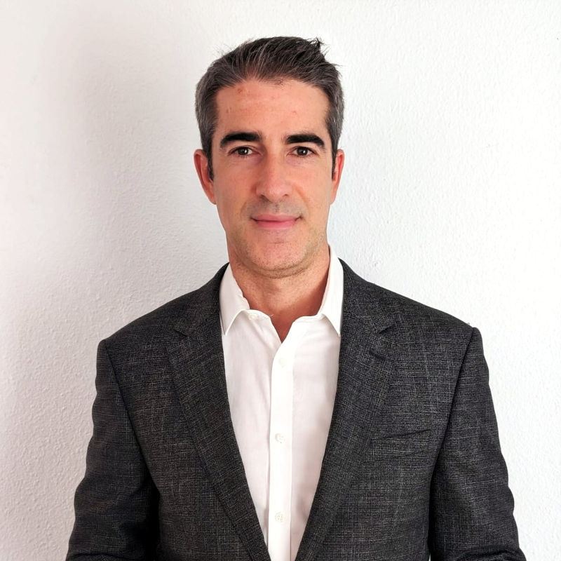 Jose Antonio Carpio Villatoro, Experto asociado