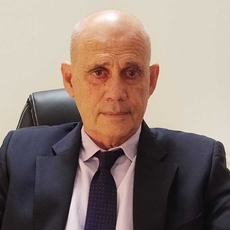 Jose Arostegui Moreno, Experto asociado