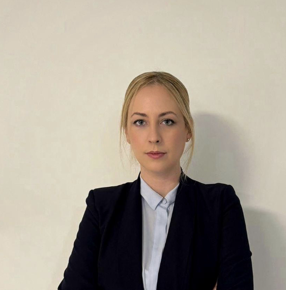 Karen Santarrufina Natividad, Docente UNIR