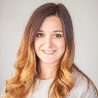 Lara Garrido Valdivieso, Experta Asociada