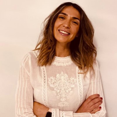 Laura Ricci, Experta Asociada