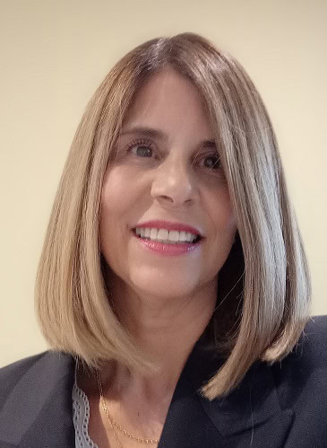 María Concepción de Puelles Casenave, Experta Asociada