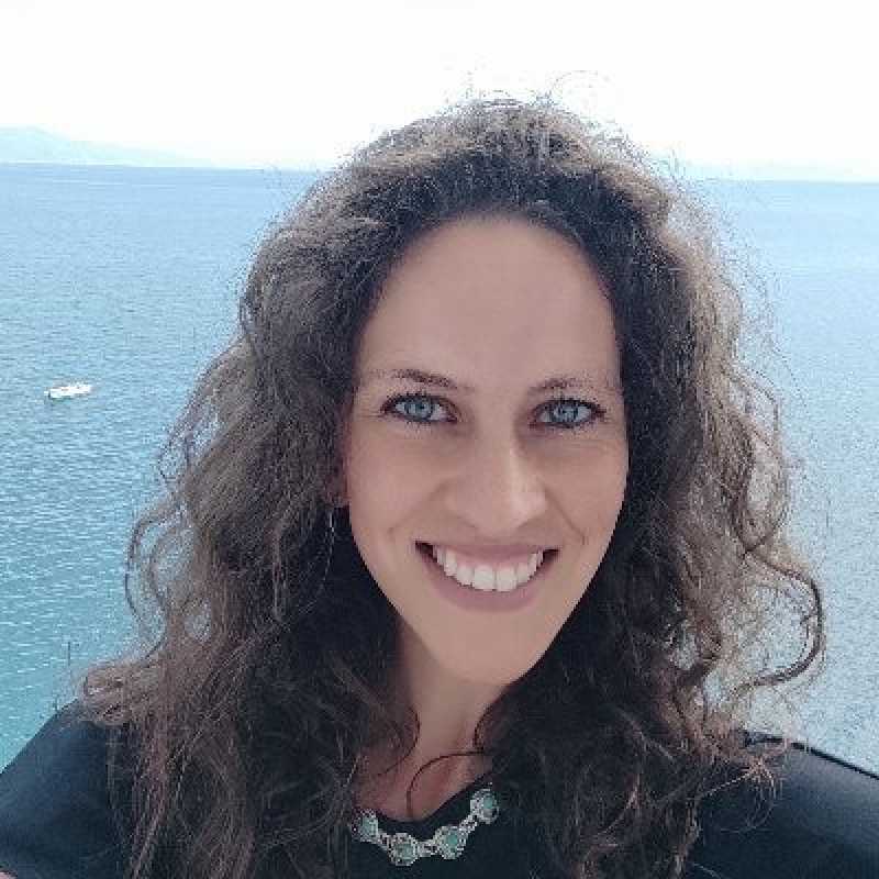 María Pilar León González, Docente UNIR