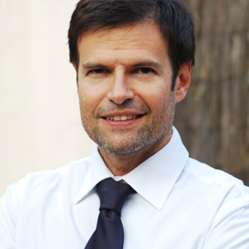 Nicolás Moya García-Luján, Docente UNIR
