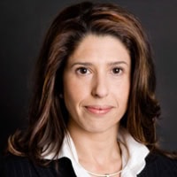 Patricia Vidal, Experto Asociado
