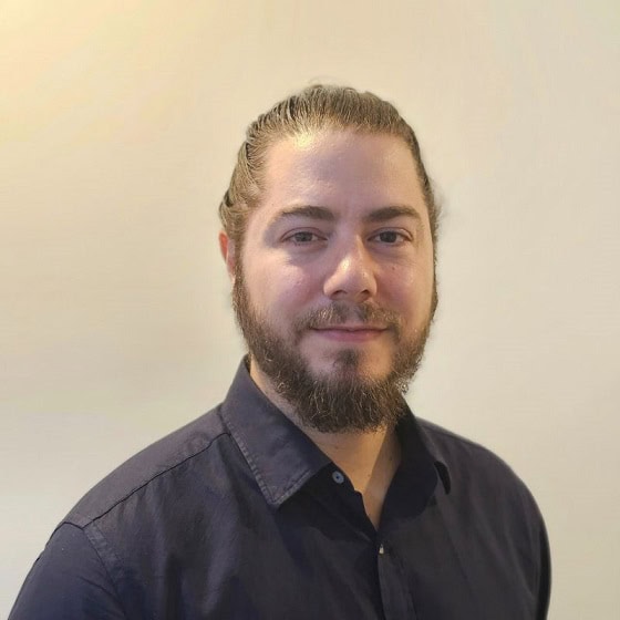 Pau Mugarrra Llopis, Experta Asociada