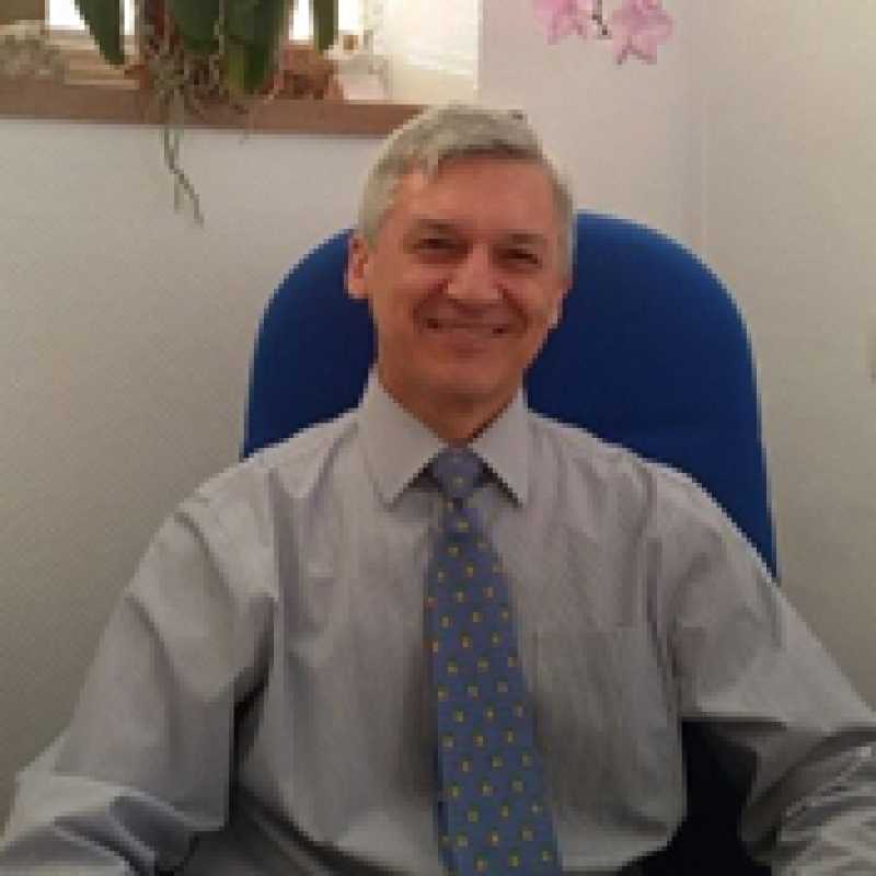 Pedro Ruiz López, Experto asociado