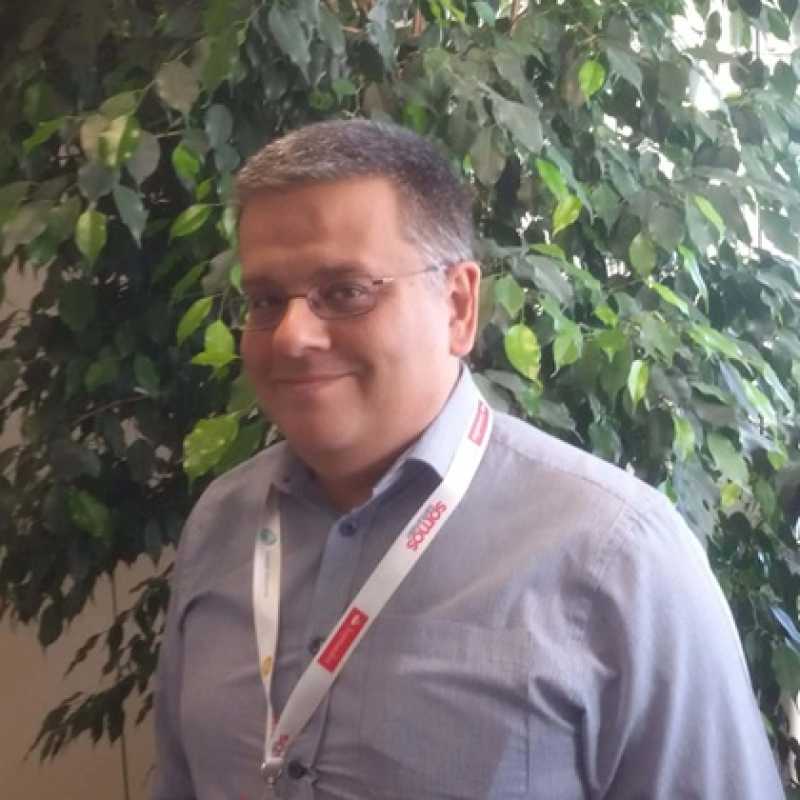 Roberto García Mora, Experto Asociado