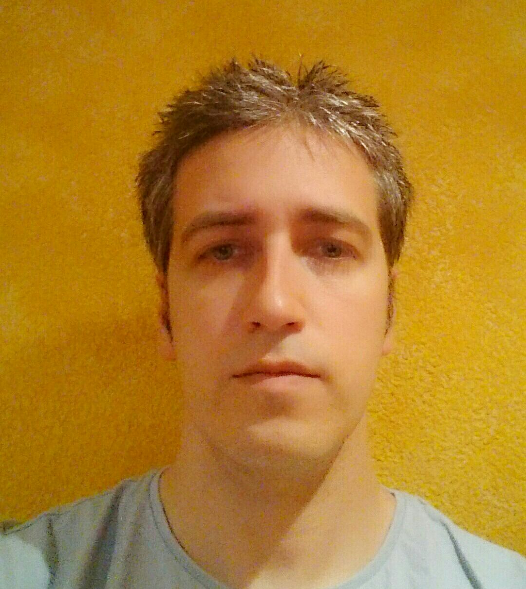 Rubén Tovar Ochovo, Experto Asociado