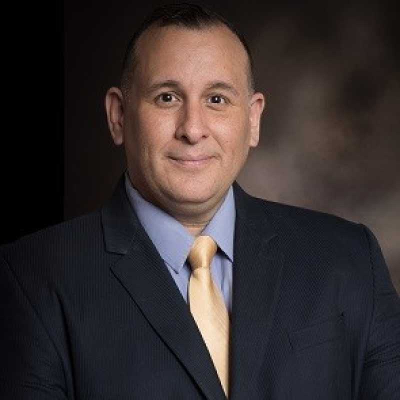 Wilfredo Felipe Guerra González, Experto Asociado