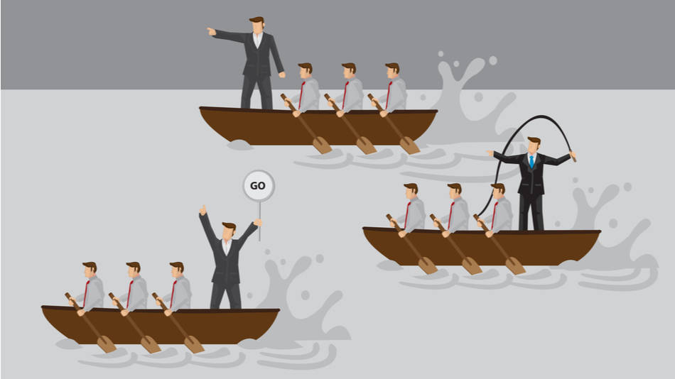 Distintos tipos de liderazgo; Dibujo de jefes con empleados en barcos con remos