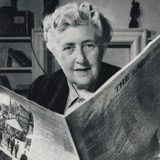 Foto en blanco y negro de Agatha Christie