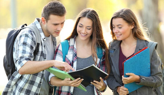 Actos del habla. Alumnos universitarios. 